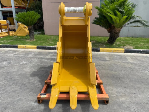 Bedrock Attachments – 30" Heavy Duty Excavator Bucket Fits CAT 336 Excavator DB Linkage