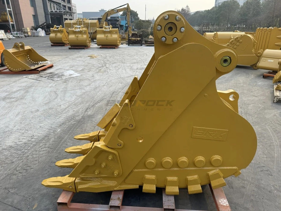 Bedrock Attachments – Bedrock Attachments – 36" Heavy Duty Excavator Bucket fits CAT 330 Excavator D Linkage