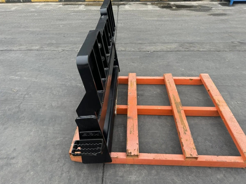 Bedrock Attachments – 57" Skid Steer Loader Heavy-Duty Fork Carriage