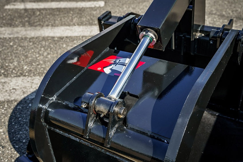 McLaren Industries – Extreme Duty Skid Steer Grapple Bucket